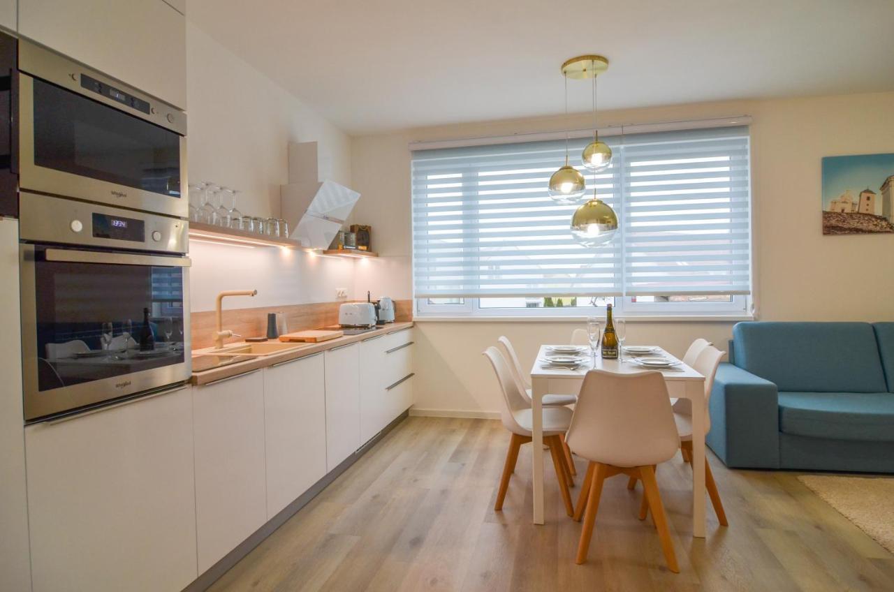 Ferienwohnung Apartman Astrid 4 Mikulov Exterior foto